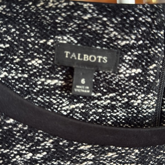 Talbots Fit and‎ Flare pocketed dress- worn a few times - Picture 3 of 6